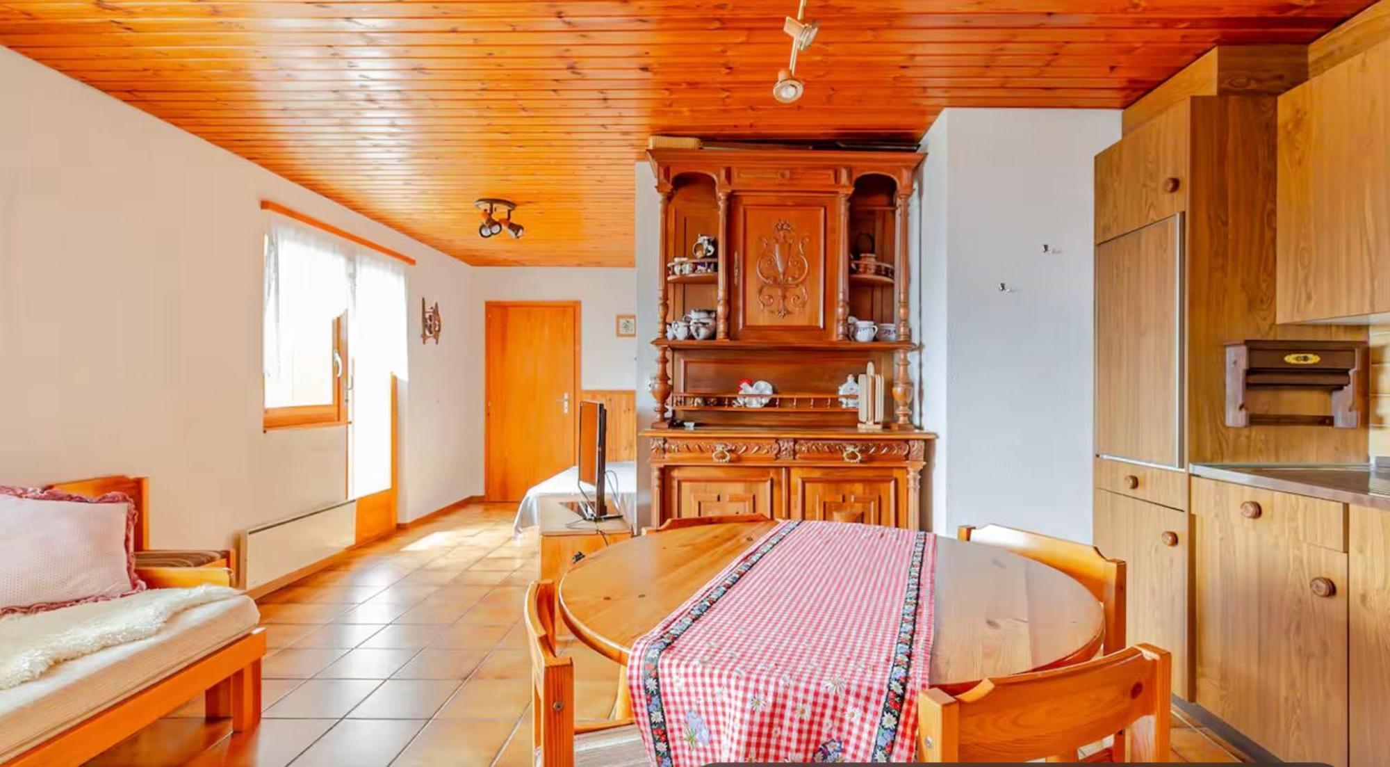 Gemuetliche Wohnung Mit Traumaussicht! 阿尔宾内 外观 照片